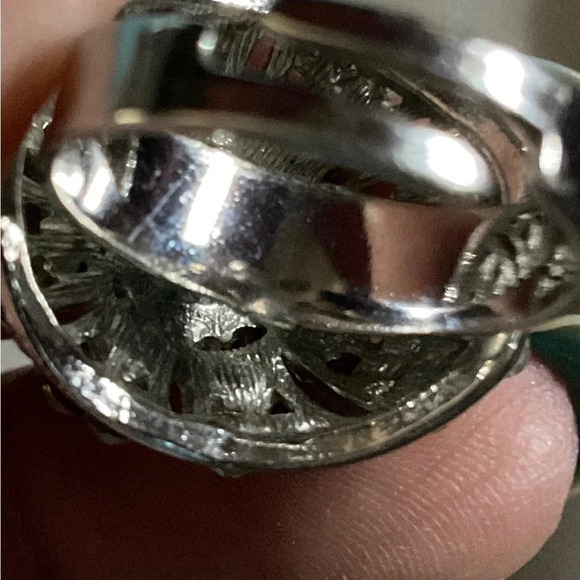 Vintage Green Rhinestone Dome Adjustable Silver Tone Ring - Picture 7 of 8